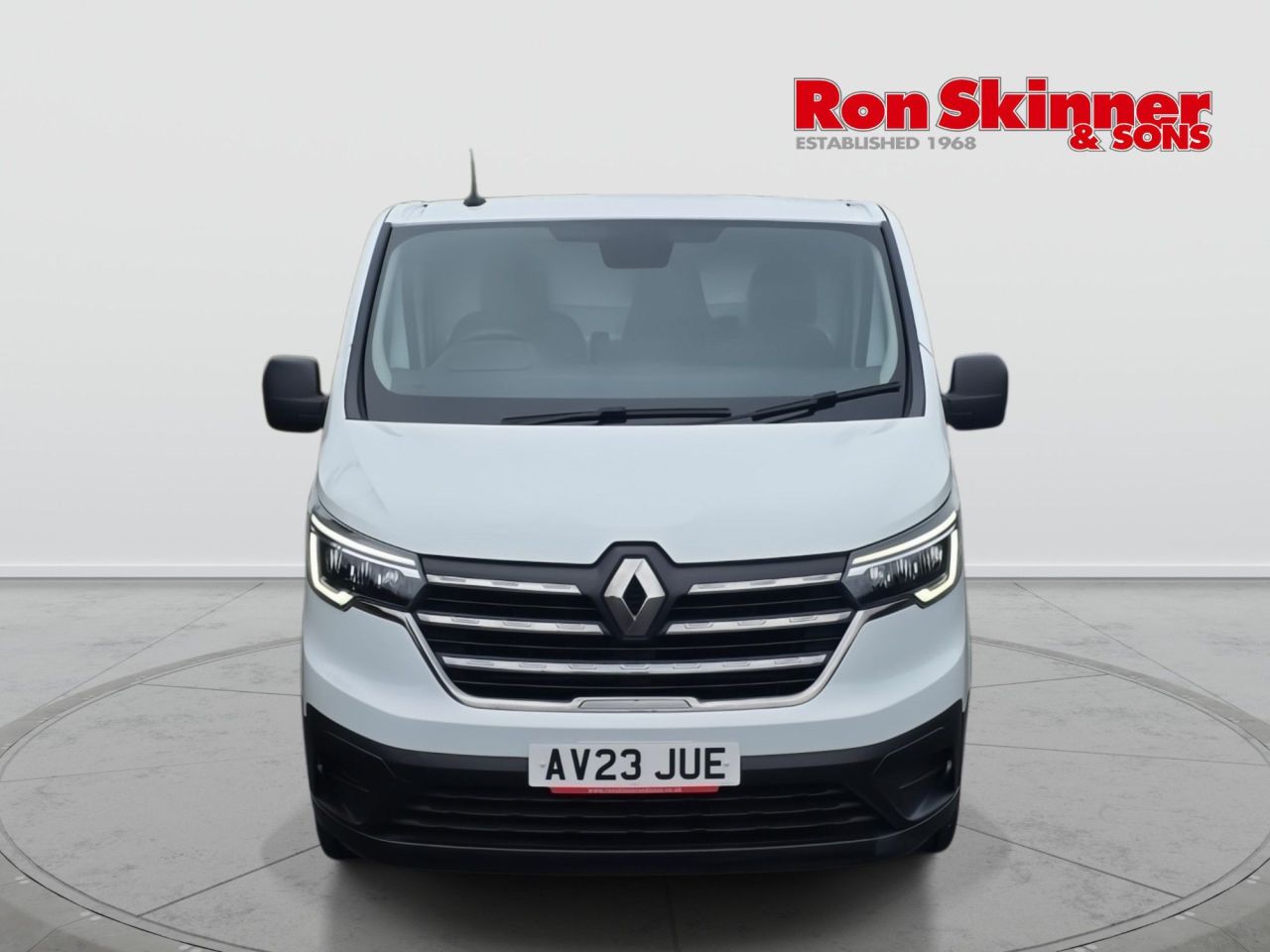 2023 23 RENAULT TRAFIC