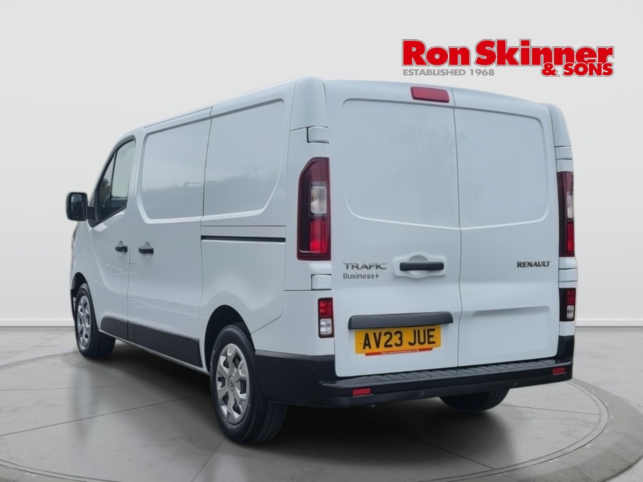 2023 23 RENAULT TRAFIC