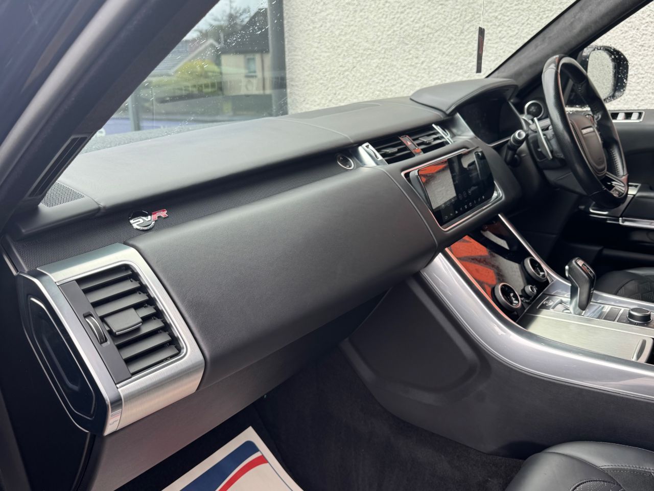 2021 LAND ROVER RANGE ROVER SPORT 5.0 P575 V8 GPF SVR SUV 5dr Petrol Auto 4WD Euro 6 (s/s) (575 ps) - vehicle photo 13 for sale on PureCar