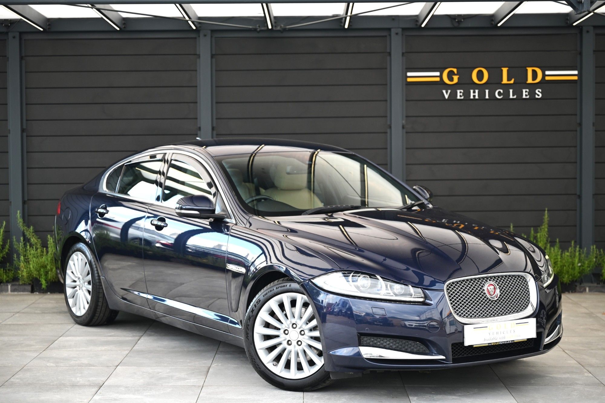 2015 Jaguar Xf