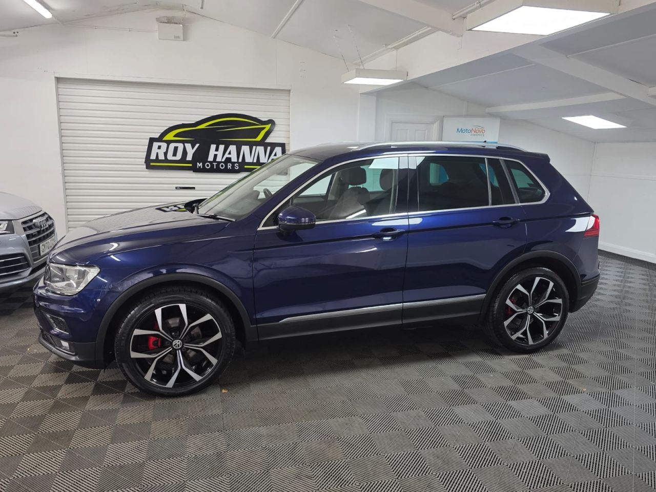 2018 VOLKSWAGEN TIGUAN 2.0 TDI SE Navigation SUV 5dr Diesel Manual Euro 6 (s/s) (150 ps) 2 Owners - vehicle photo 2 for sale on PureCar