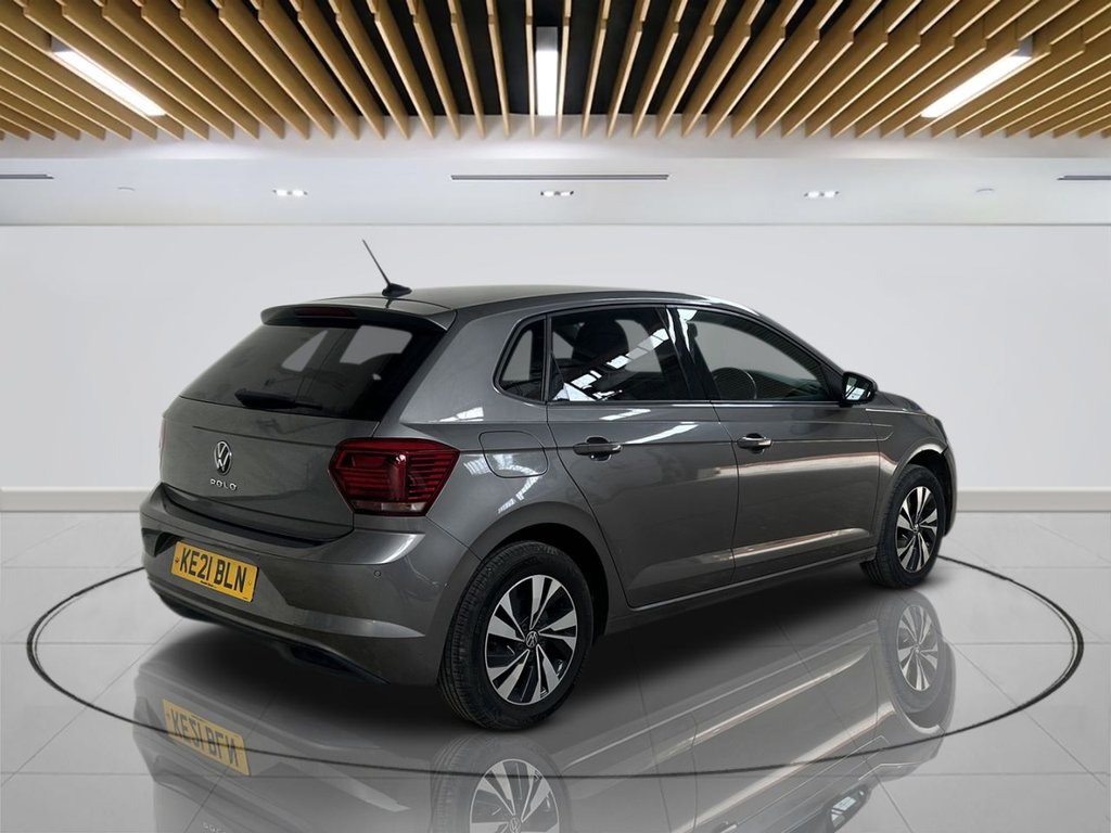 2021 Volkswagen Polo — image 5