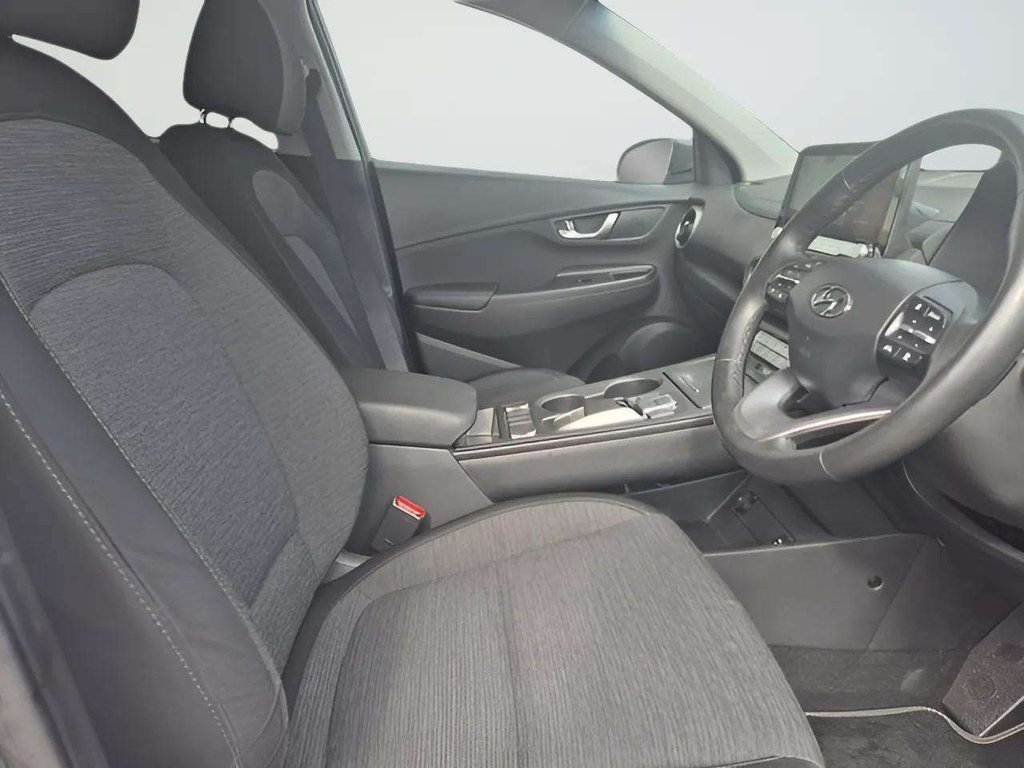 2023 Hyundai Kona — image 8