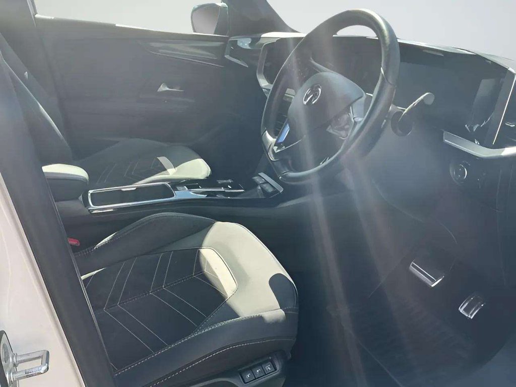 2023 Vauxhall Mokka — image 8