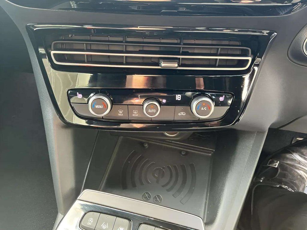2023 Vauxhall Mokka — image 11