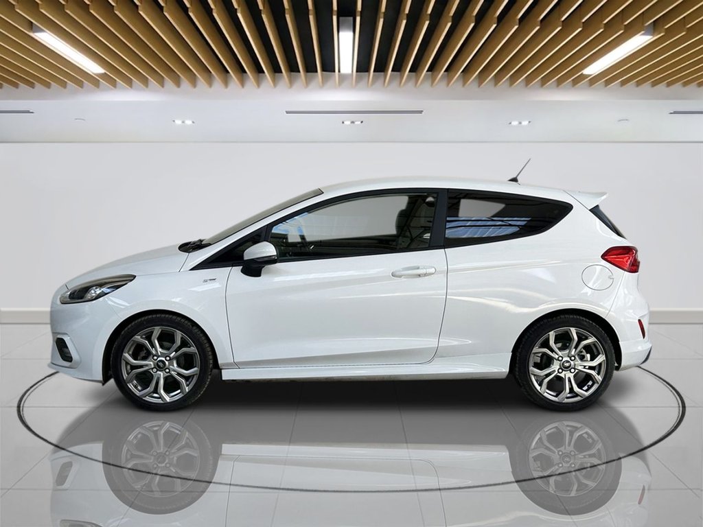 2018 Ford Fiesta — image 4