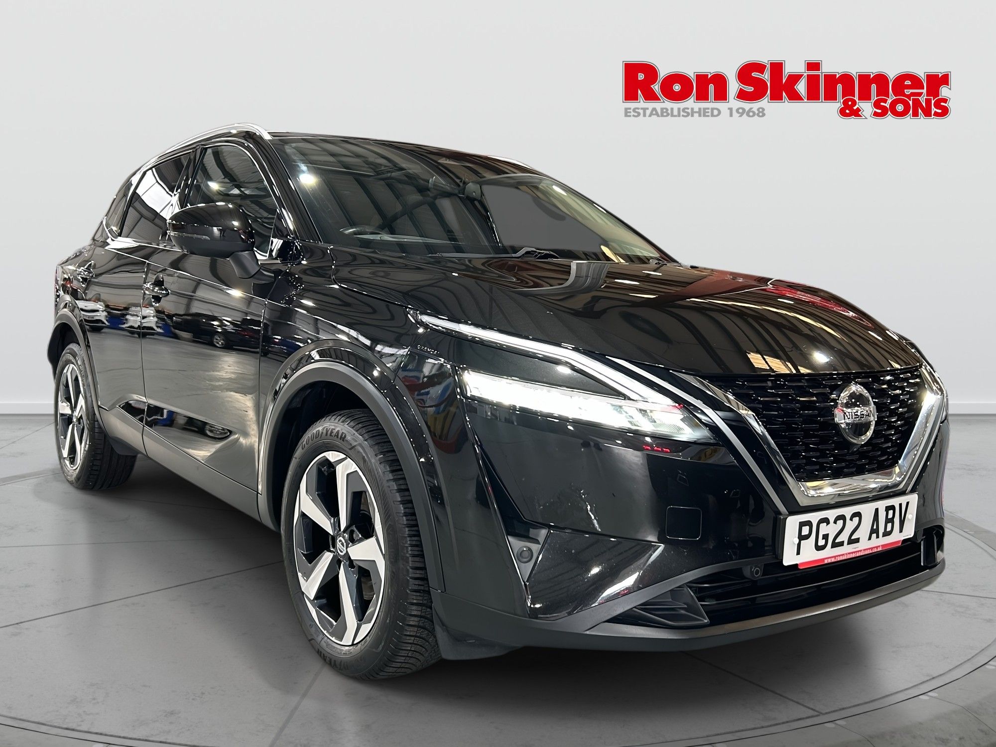 2022 Nissan Qashqai — image 1
