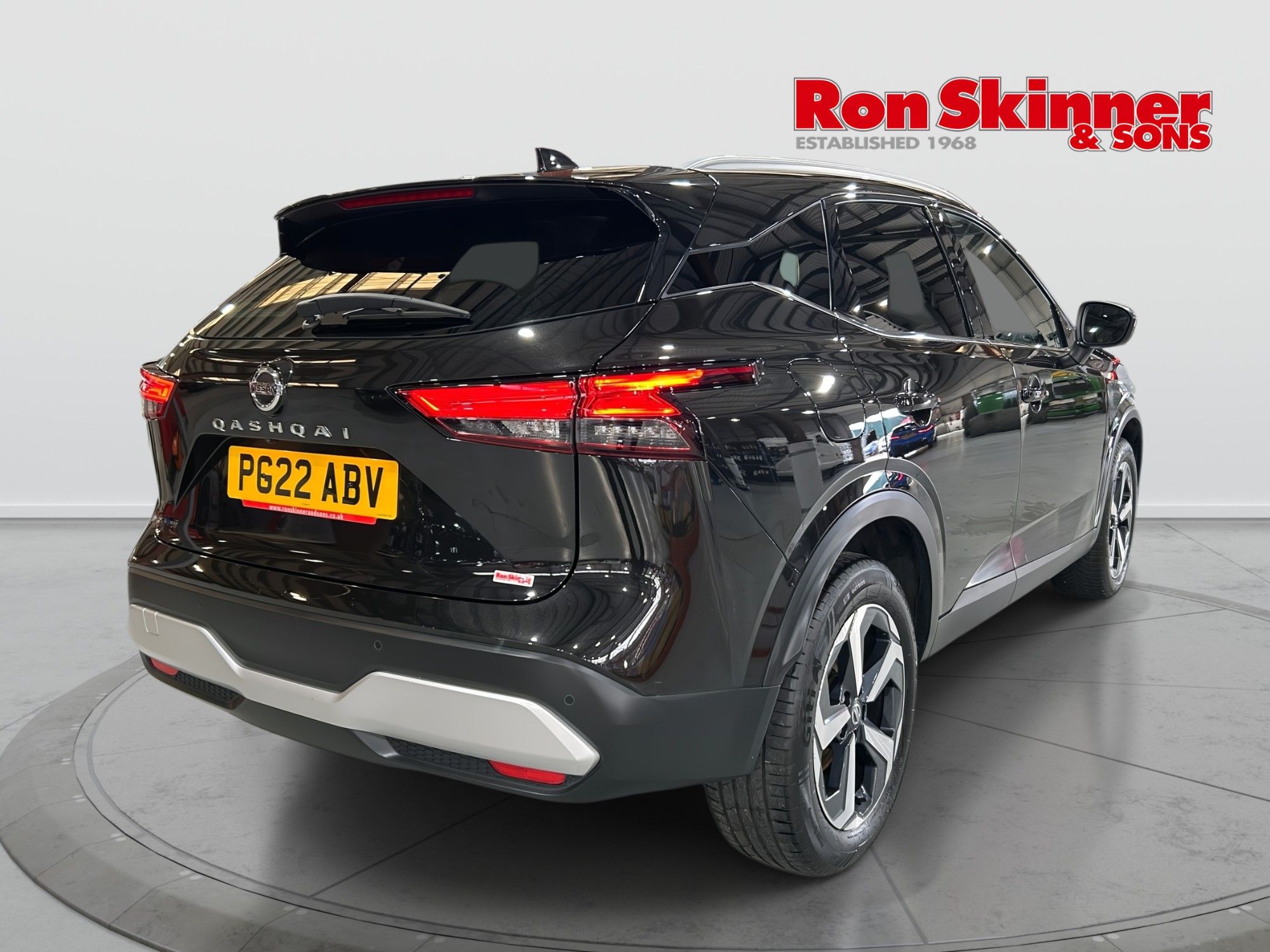 2022 Nissan Qashqai — image 3