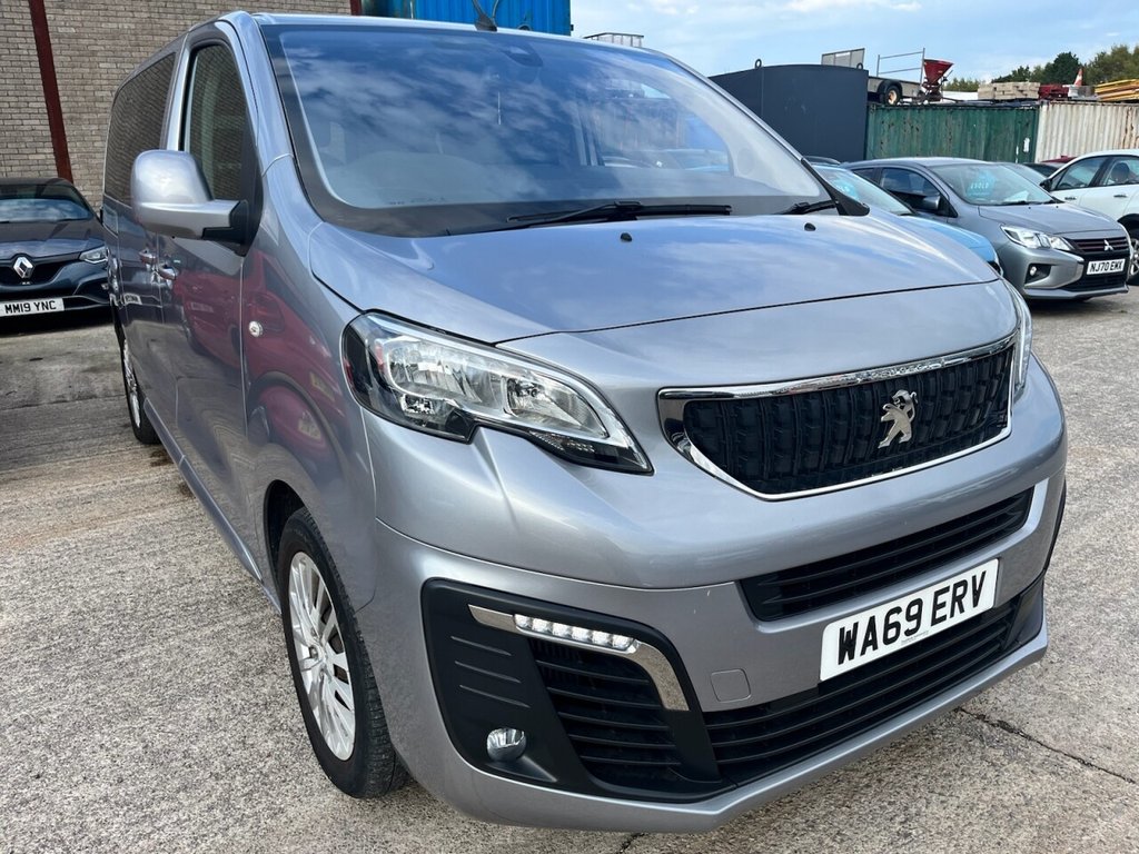 2020 Peugeot Traveller
