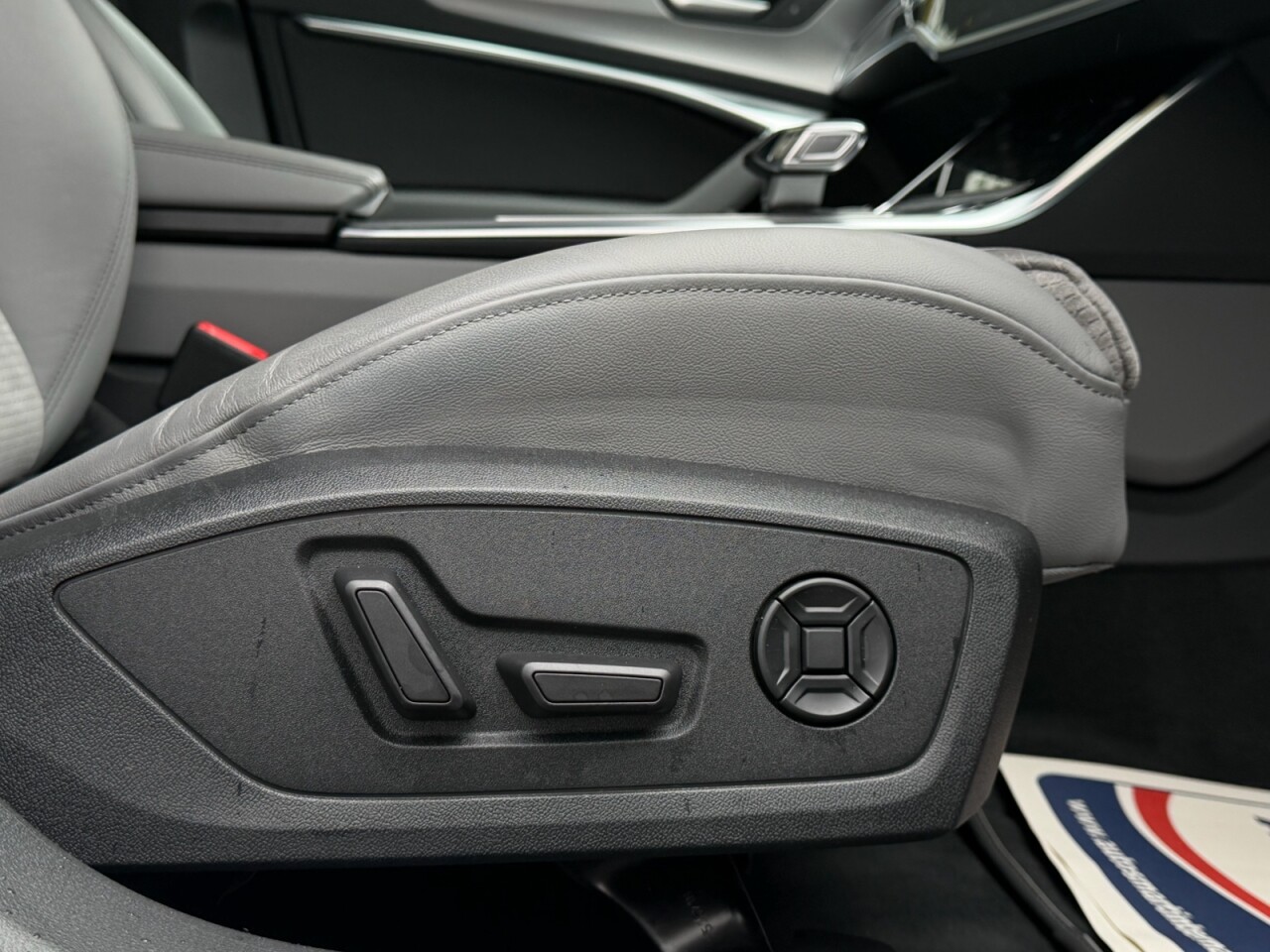 2022 AUDI A6 S Line - vehicle photo 17 for sale on PureCar