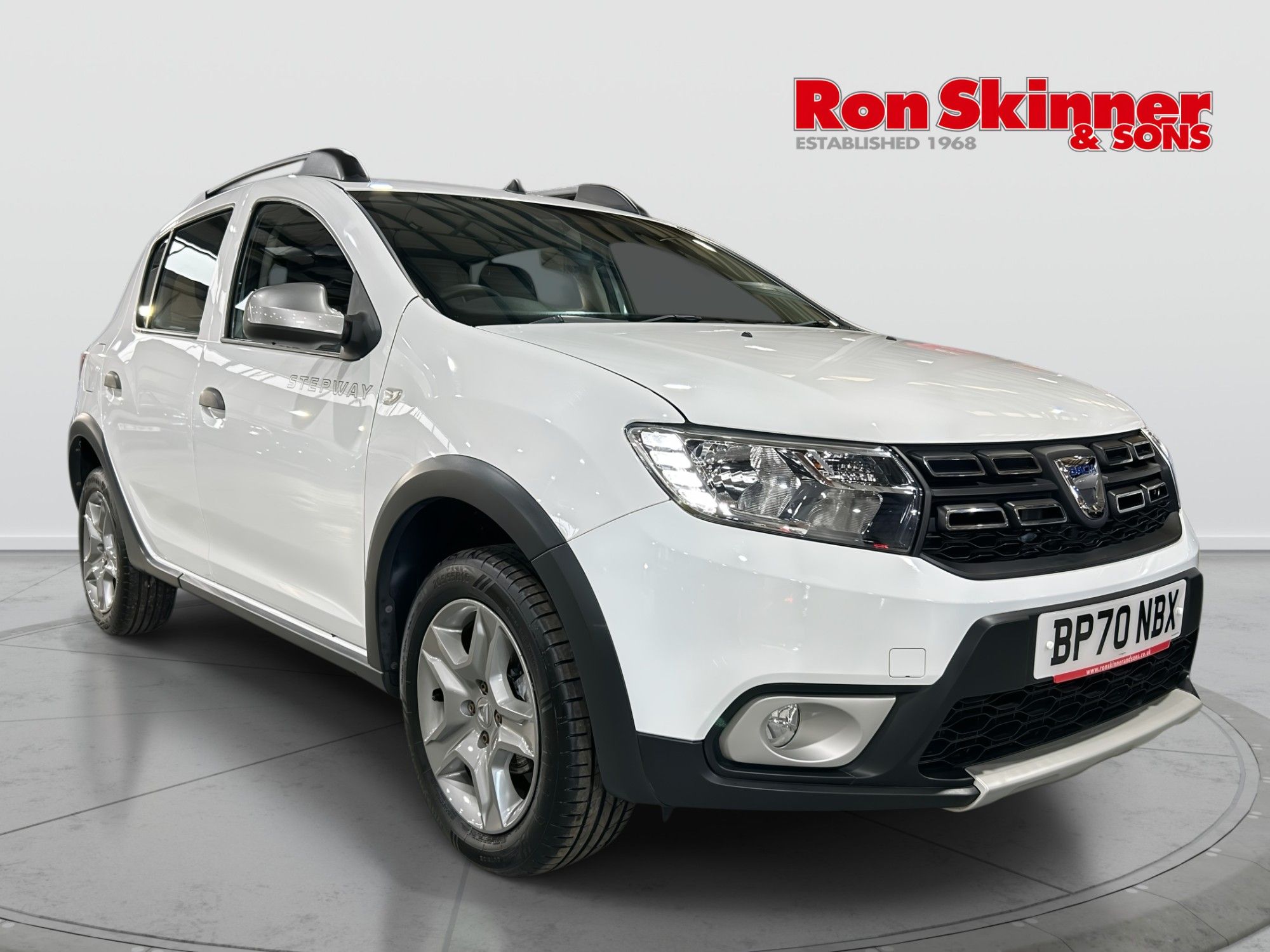 2021 Dacia Sandero Stepway — image 1