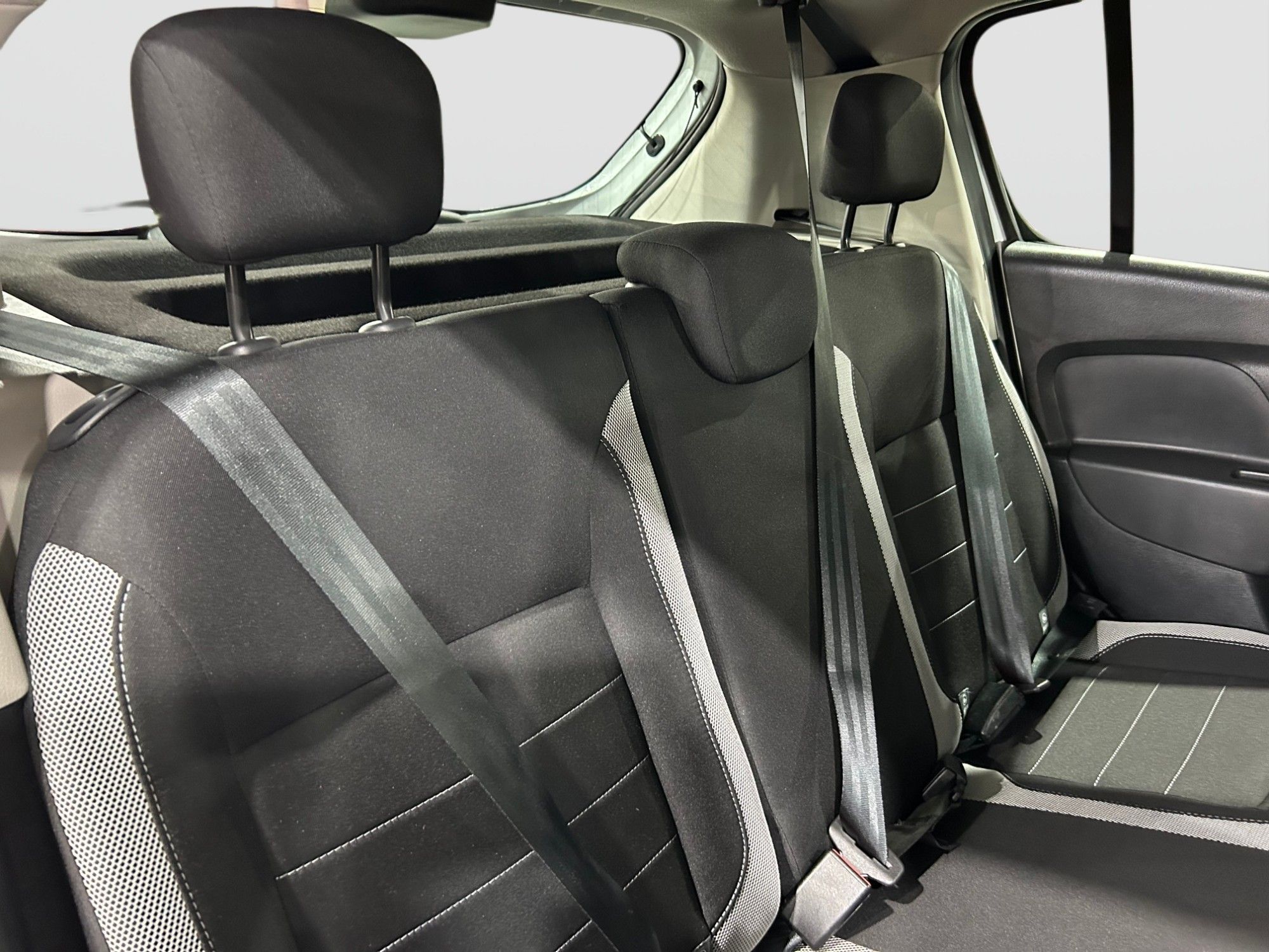 2021 Dacia Sandero Stepway — image 6