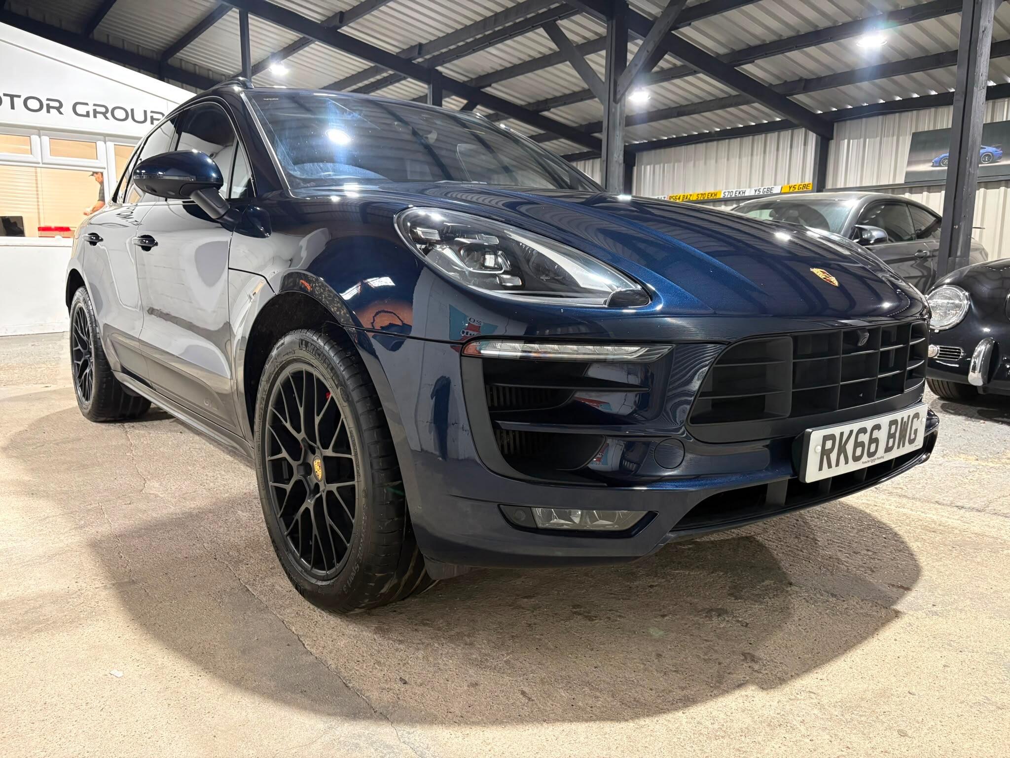 2016 Porsche Macan