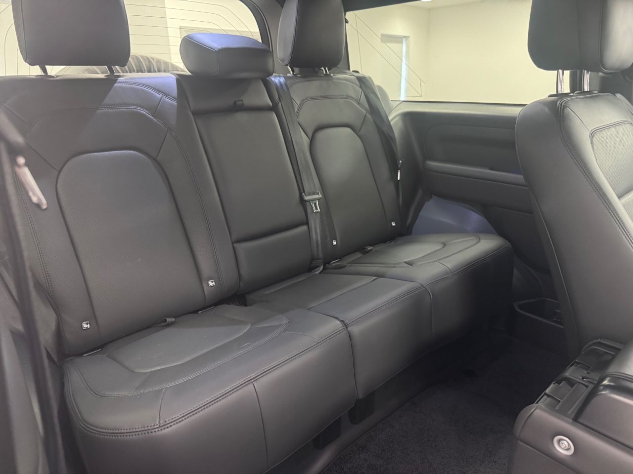 2024 LAND ROVER DEFENDER 90 3.0 D350 MHEV X-Dynamic SE SUV 3dr Diesel Auto 4WD Euro 6 (s/s) (350 ps) - vehicle photo 15 for sale on PureCar