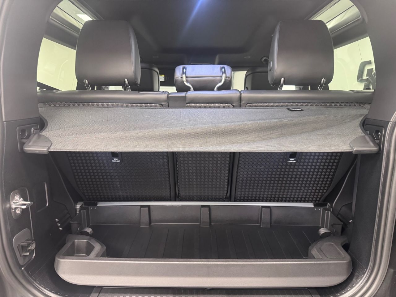 2024 LAND ROVER DEFENDER 90 3.0 D350 MHEV X-Dynamic SE SUV 3dr Diesel Auto 4WD Euro 6 (s/s) (350 ps) - vehicle photo 17 for sale on PureCar