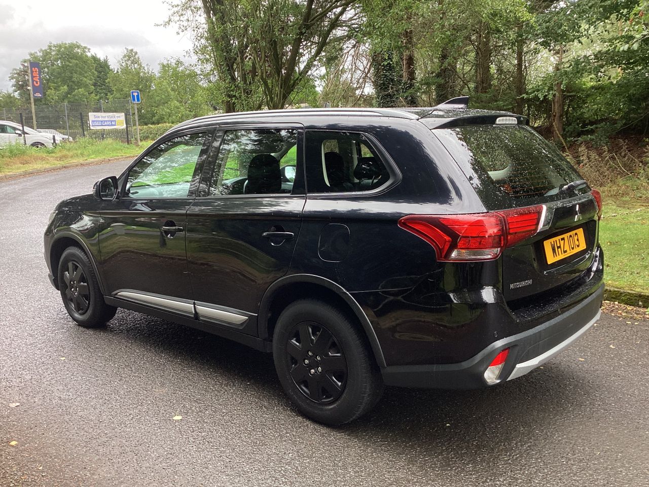 2018 MITSUBISHI OUTLANDER 2.2 DI-D 2 SUV 5dr Diesel Manual 4WD Euro 6 (s/s) (147 ps) - vehicle photo 11 for sale on PureCar