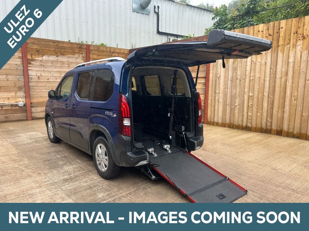 Blue 2021 Peugeot Rifter Estate Front-wheel drive Automatic