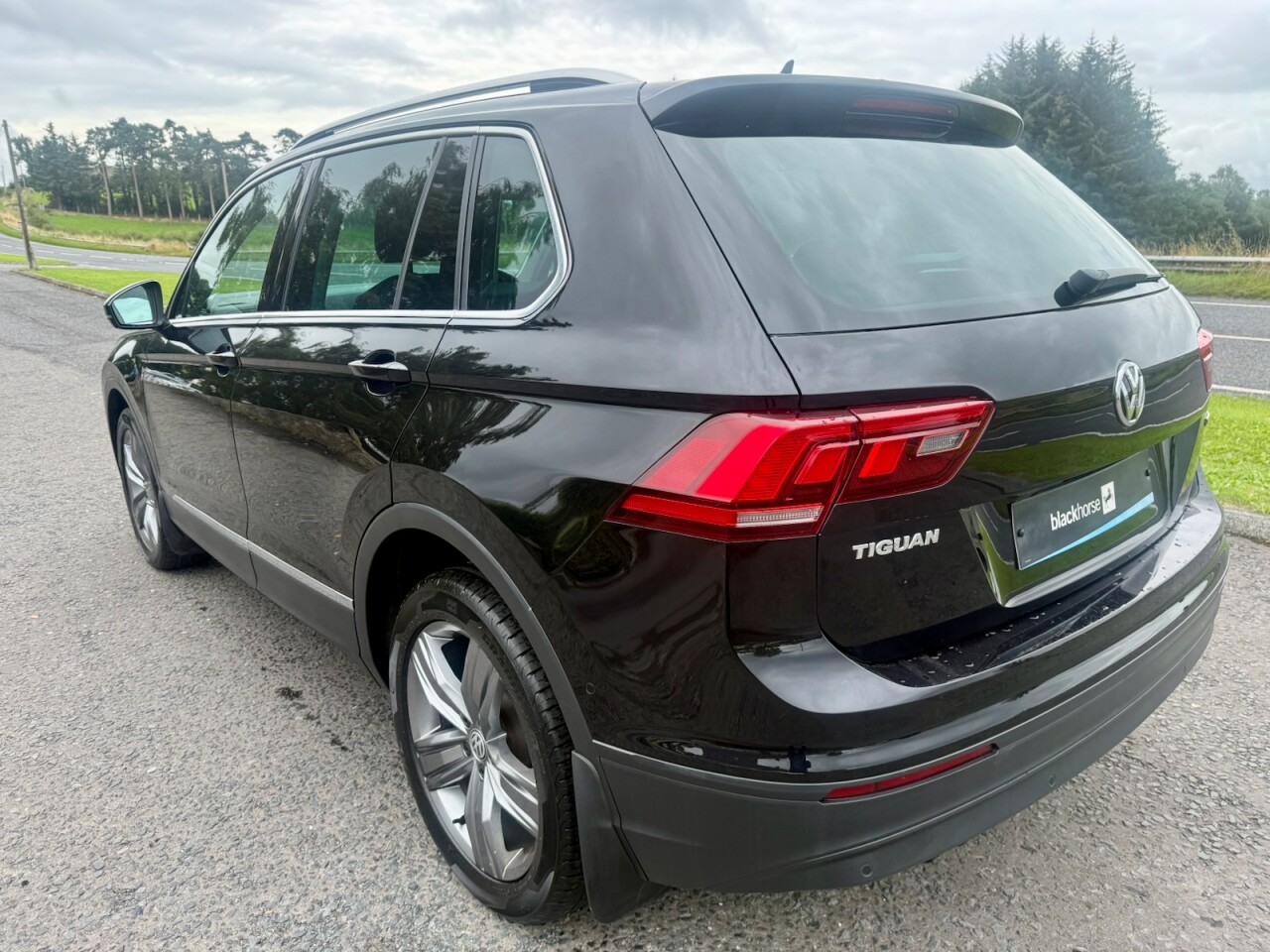 2019 VOLKSWAGEN TIGUAN 2.0 TDI Match Diesel DSG AUTO 4 MOTION (150BHP ONLY 45000 MLS) ) - vehicle photo 6 for sale on PureCar