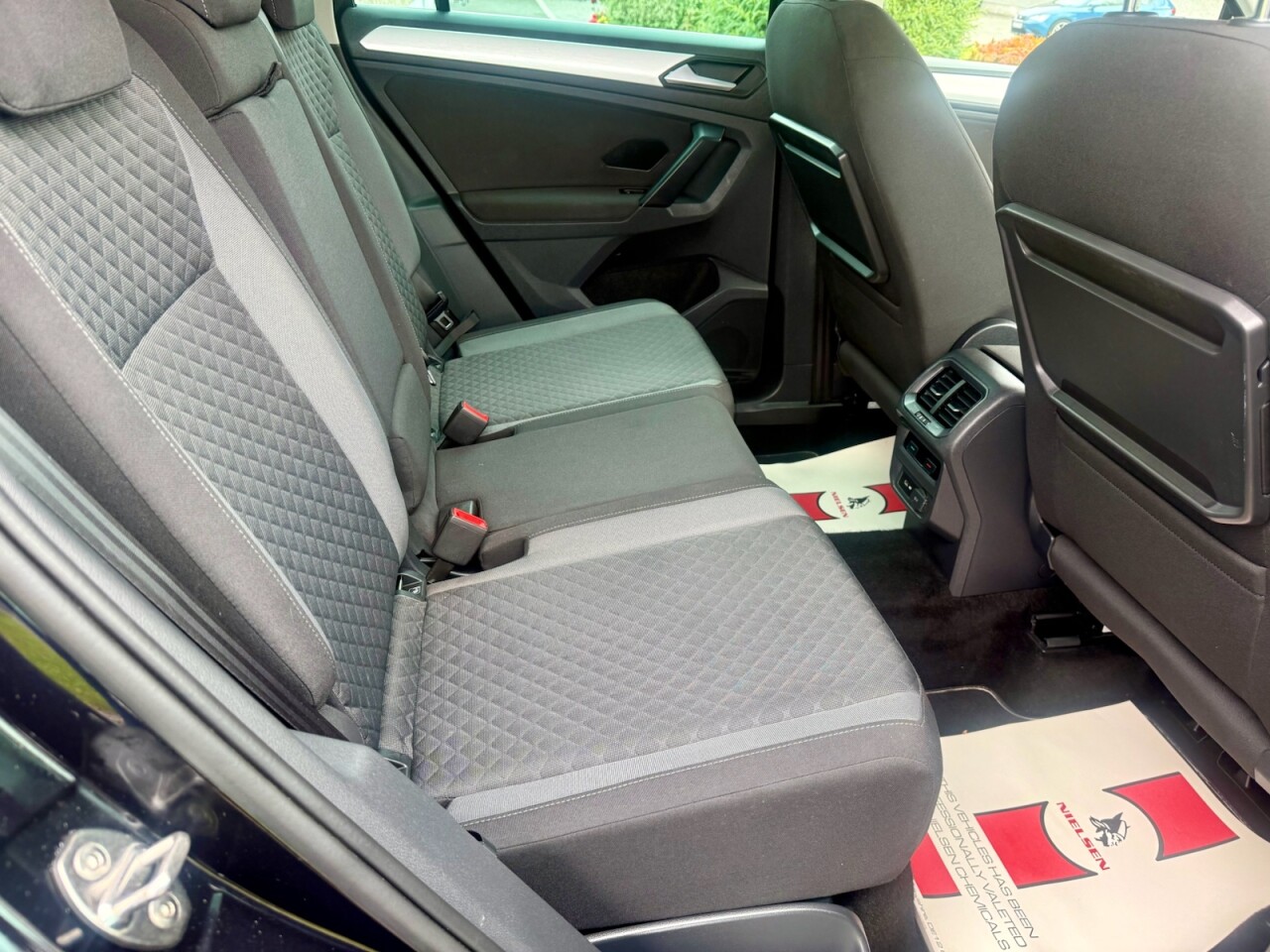 2019 VOLKSWAGEN TIGUAN 2.0 TDI Match Diesel DSG AUTO 4 MOTION (150BHP ONLY 45000 MLS) ) - vehicle photo 9 for sale on PureCar
