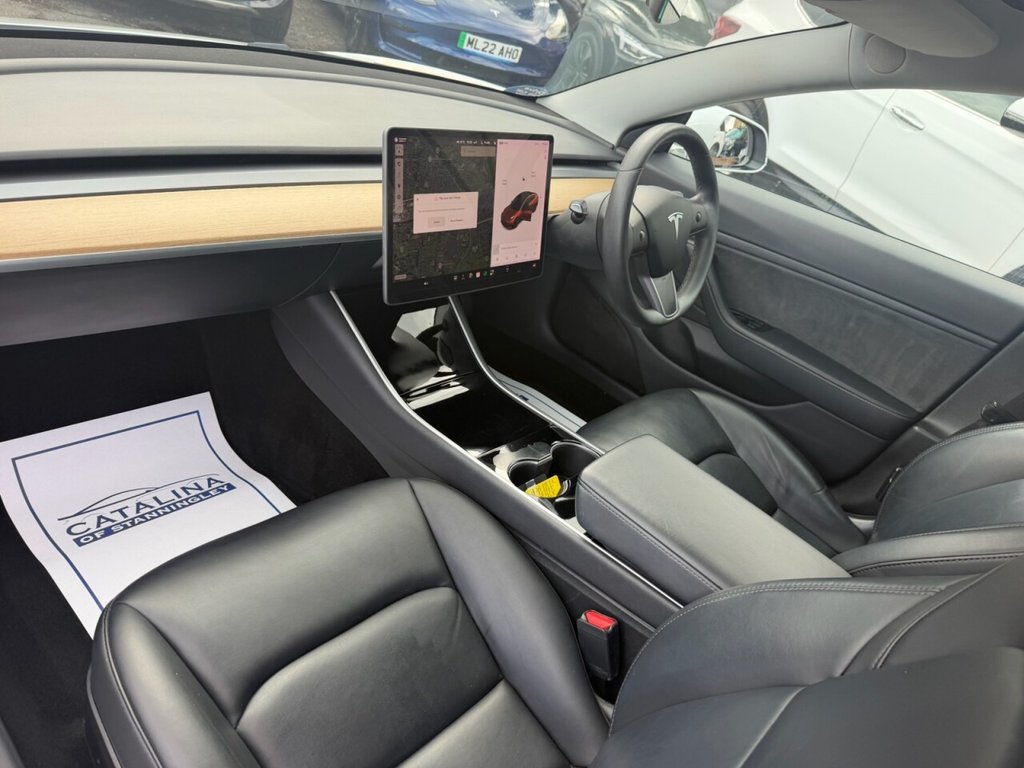 2020 Tesla Model 3 — image 11