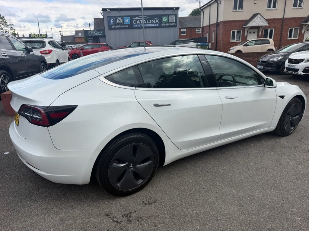 2020 Tesla Model 3 — image 9