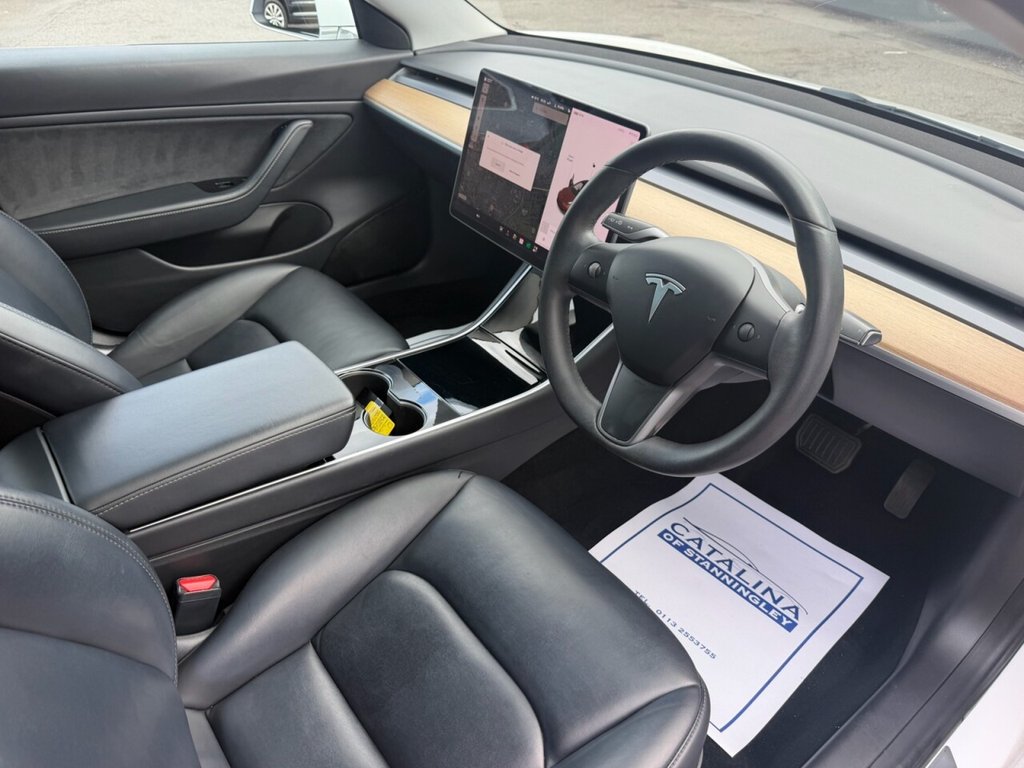 2020 Tesla Model 3 — image 8