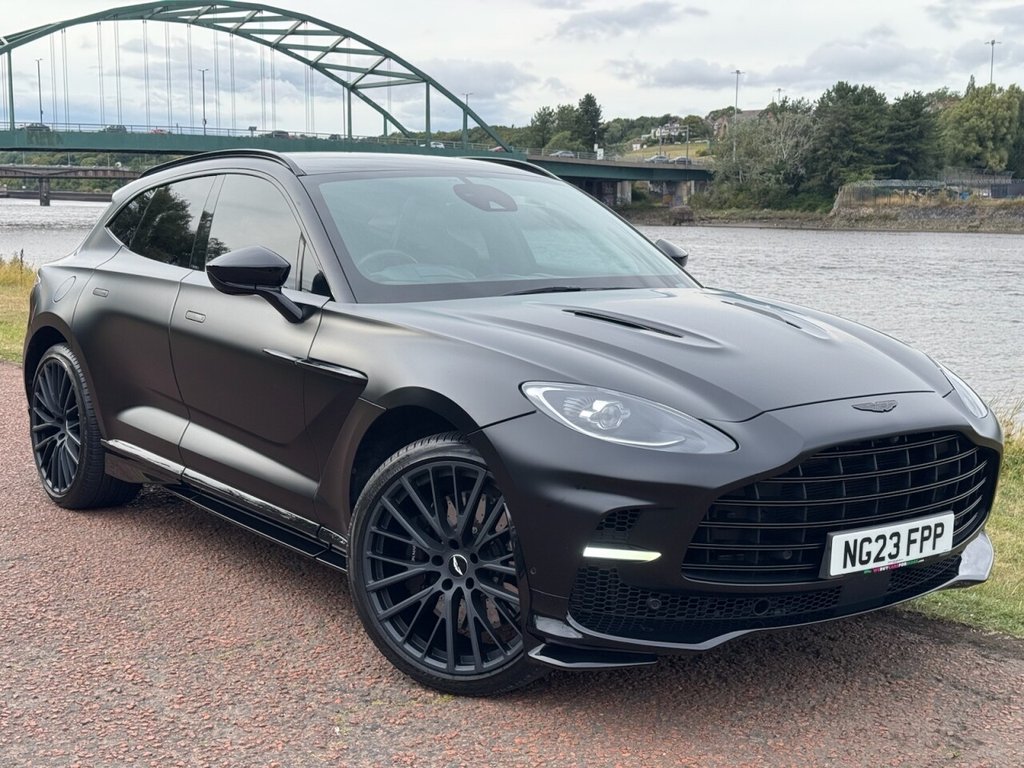 Aston Martin Dbx