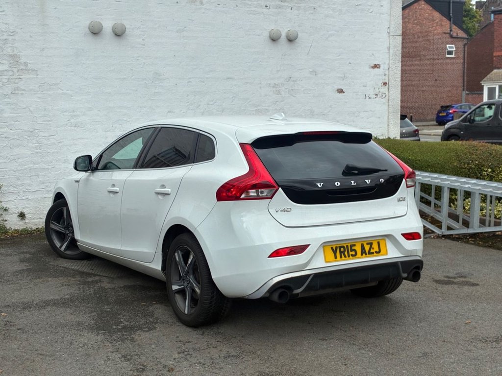 2015 Volvo V40 — image 7
