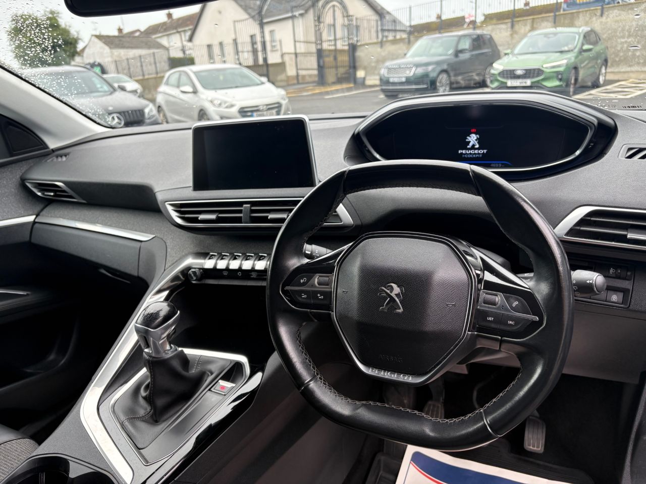 2018 PEUGEOT 1.6 BlueHDi Allure SUV 5dr Diesel Manual Euro 6 (s/s) (120 ps) - vehicle photo 9 for sale on PureCar
