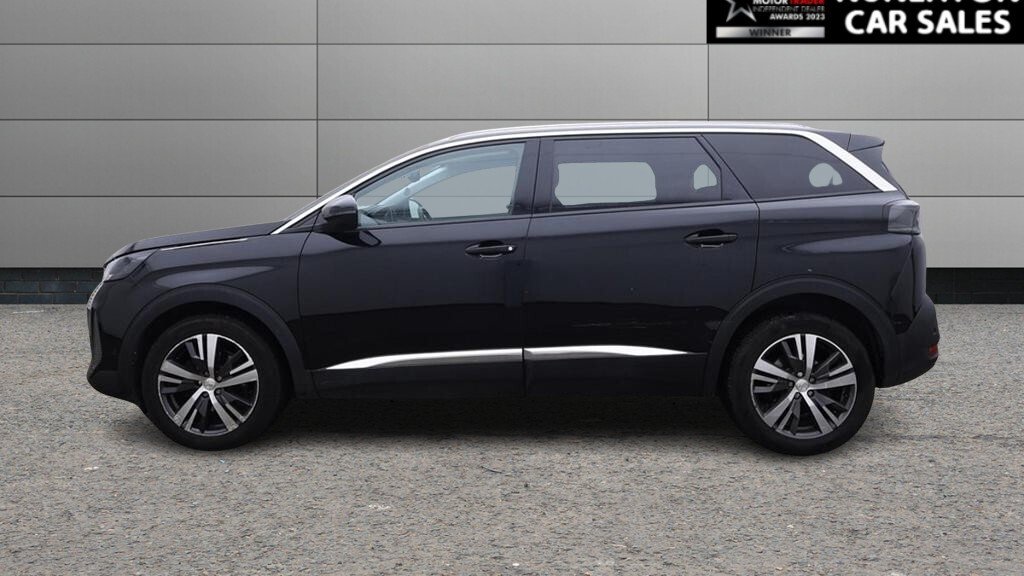 2022 Peugeot 5008 — image 7