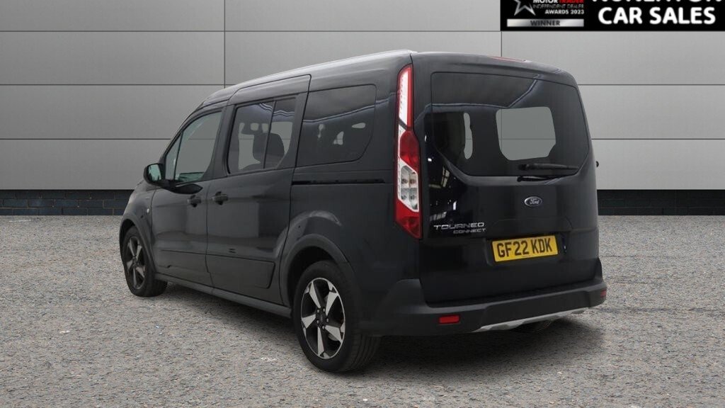 2022 Ford Grand Tourneo Connect — image 5