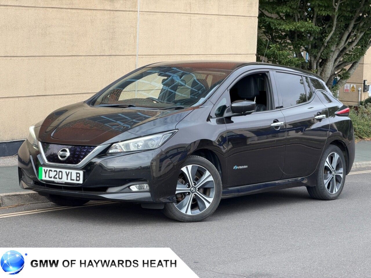 2020 NISSAN LEAF