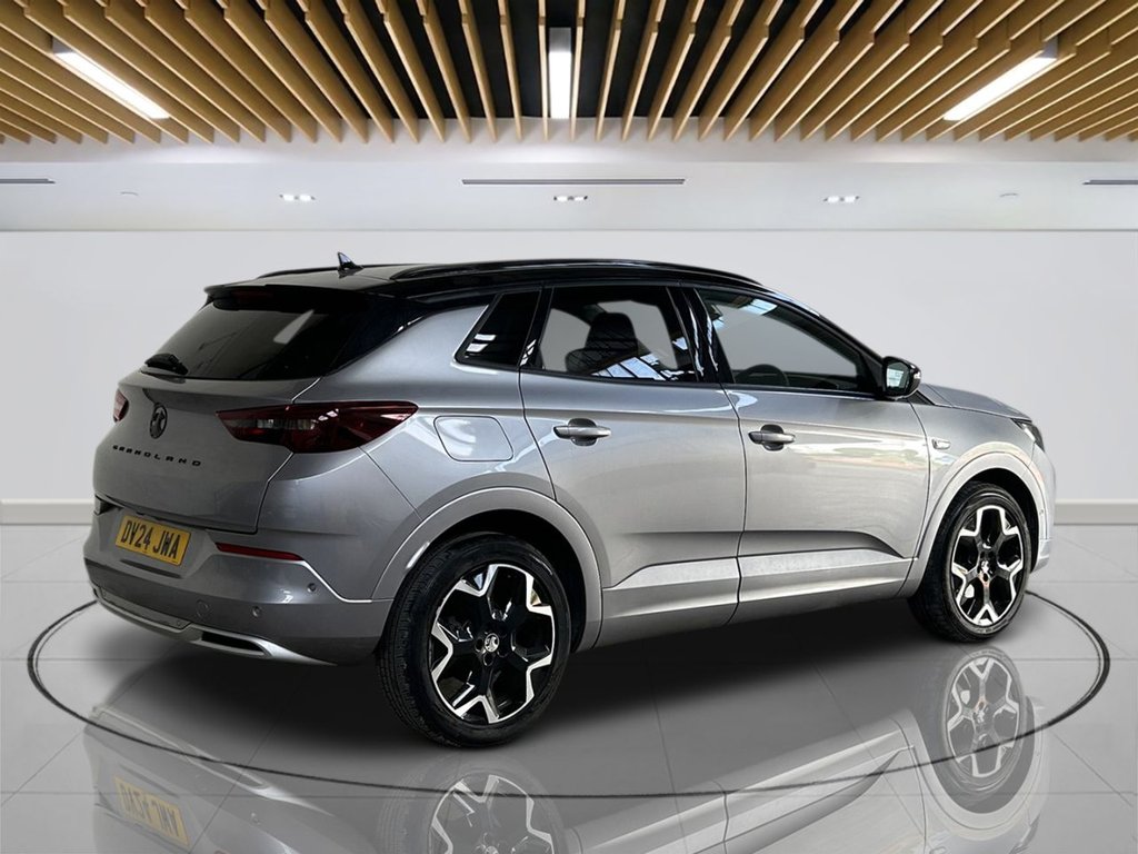 2024 Vauxhall Grandland — image 8