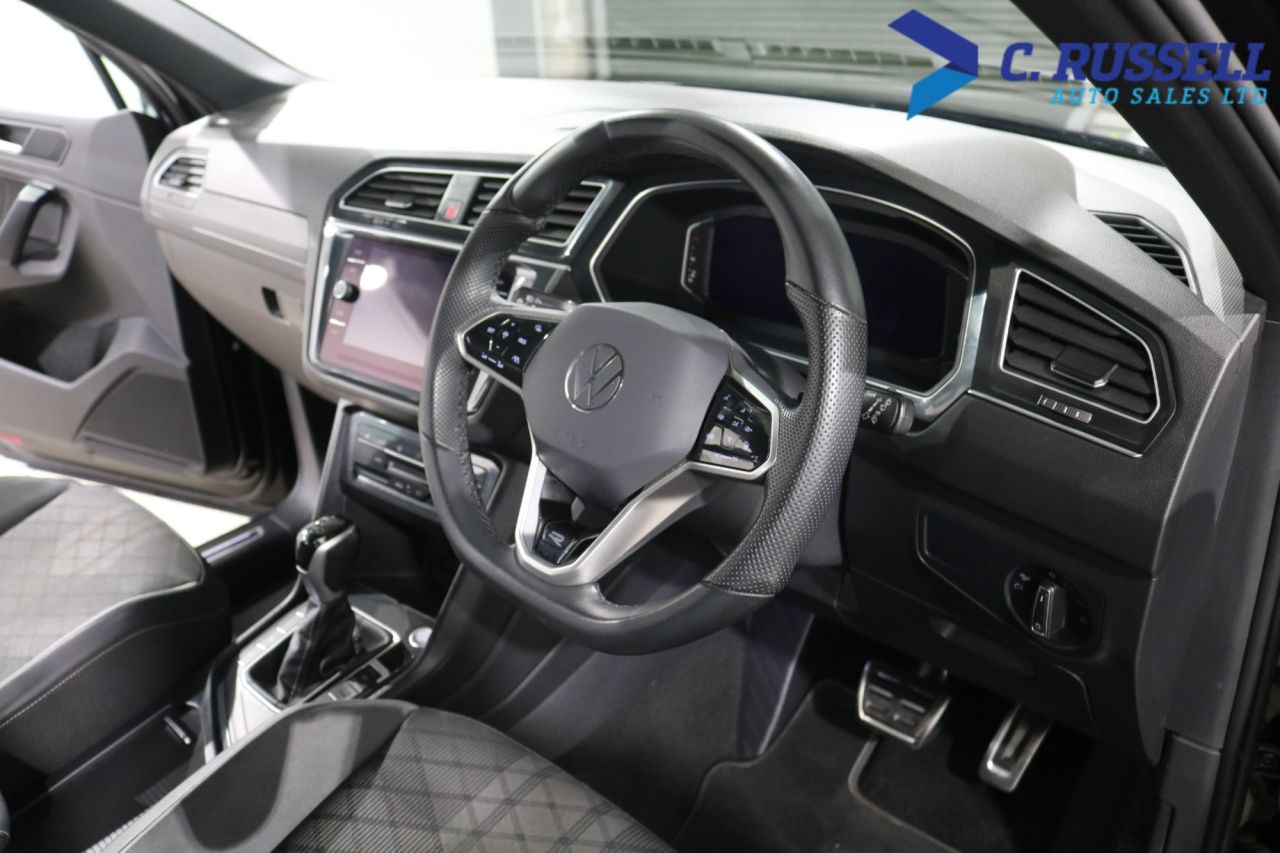 2023 VOLKSWAGEN TIGUAN 2.0 TDI R-Line Edition SUV 5dr Diesel DSG Euro 6 (s/s) (150 ps) - vehicle photo 31 for sale on PureCar