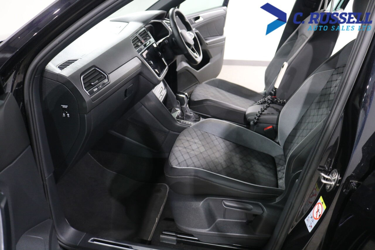 2023 VOLKSWAGEN TIGUAN 2.0 TDI R-Line Edition SUV 5dr Diesel DSG Euro 6 (s/s) (150 ps) - vehicle photo 30 for sale on PureCar