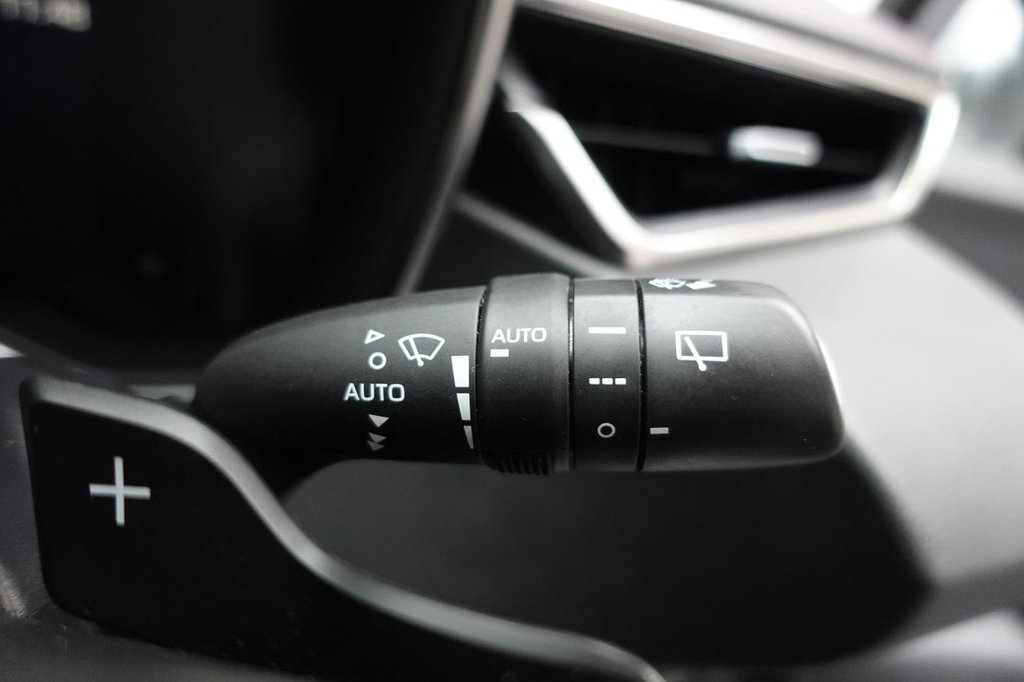 2020 Toyota Corolla — image 21