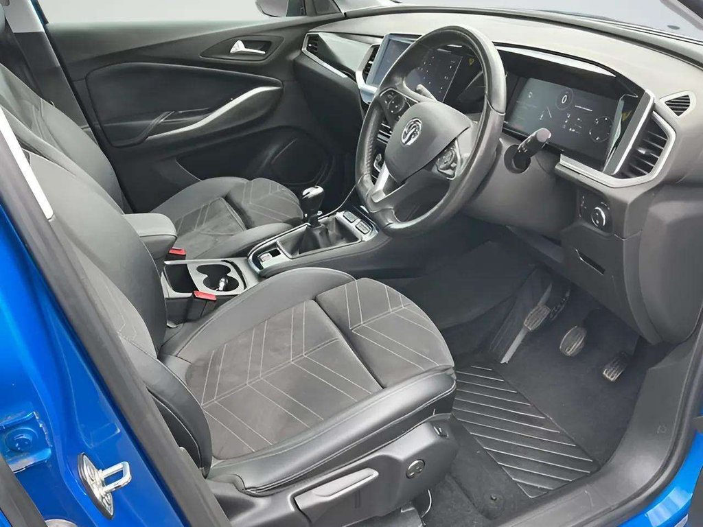 2023 Vauxhall Grandland — image 4