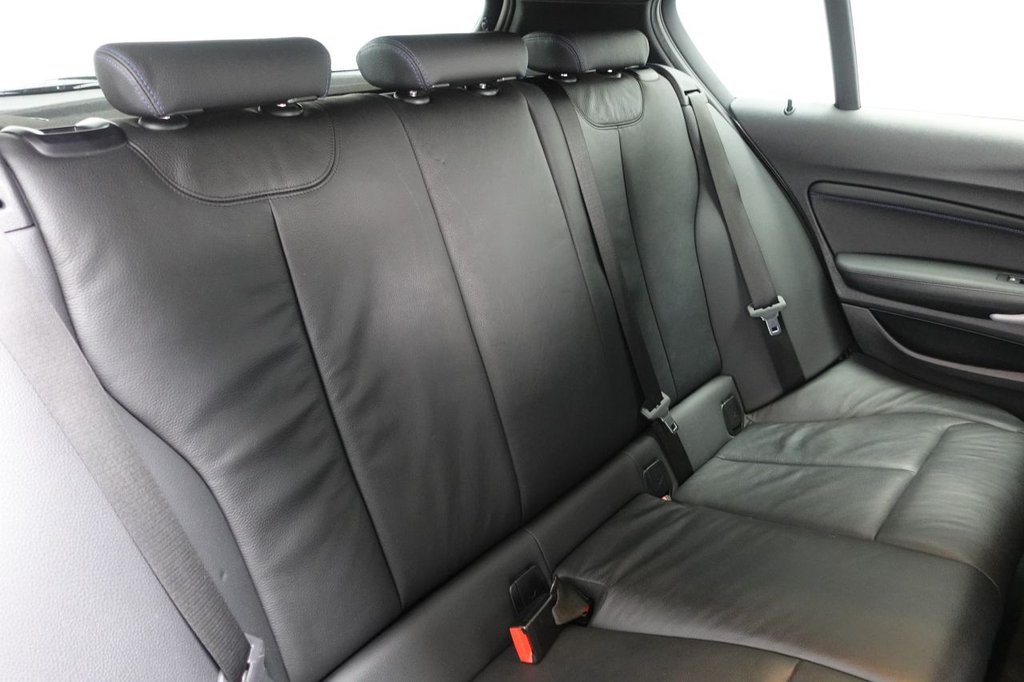 2019 BMW 1 Series — image 12