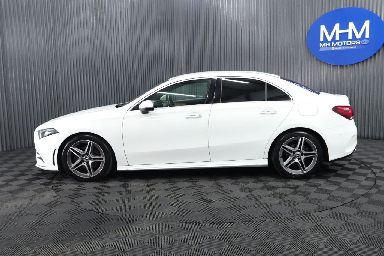 2019 MERCEDES A CLASS 1.5 A180d AMG Line (Premium) Saloon 4dr Diesel 7G-DCT Euro 6 (s/s) (116 ps) - vehicle photo 4 for sale on PureCar