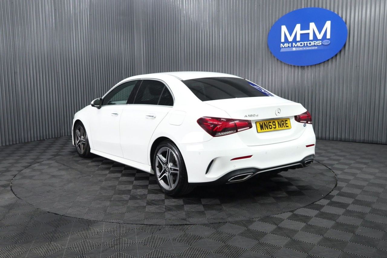2019 MERCEDES A CLASS 1.5 A180d AMG Line (Premium) Saloon 4dr Diesel 7G-DCT Euro 6 (s/s) (116 ps) - vehicle photo 5 for sale on PureCar