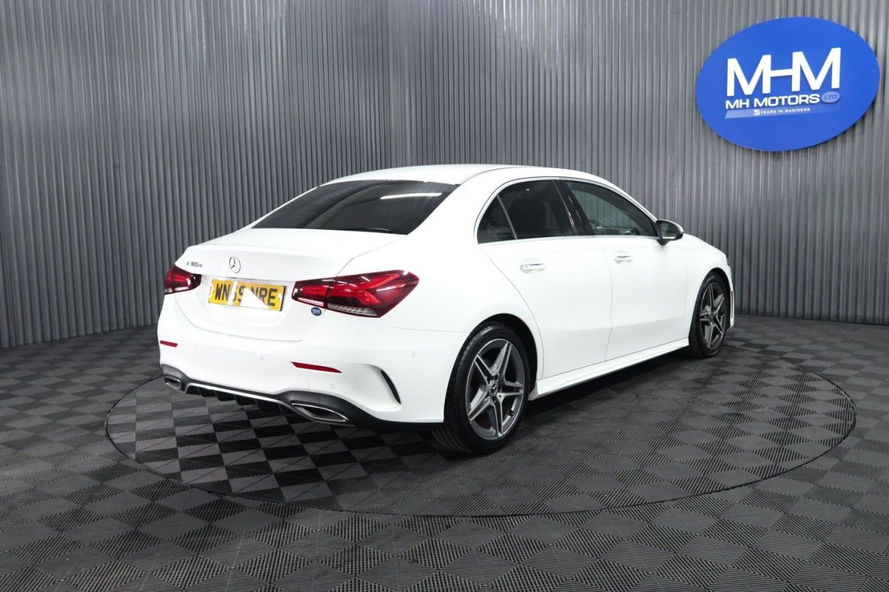 2019 MERCEDES A CLASS 1.5 A180d AMG Line (Premium) Saloon 4dr Diesel 7G-DCT Euro 6 (s/s) (116 ps) - vehicle photo 7 for sale on PureCar
