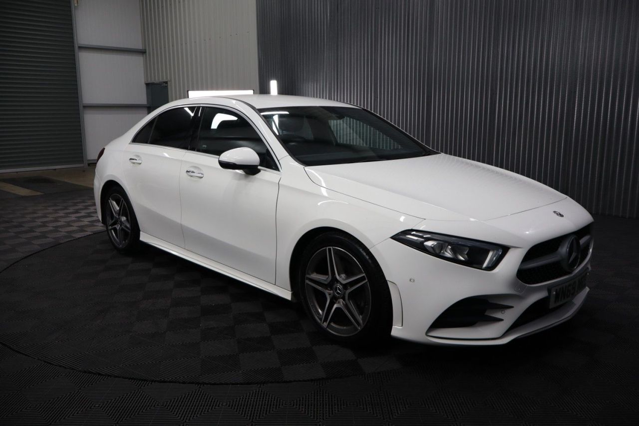2019 MERCEDES A CLASS 1.5 A180d AMG Line (Premium) Saloon 4dr Diesel 7G-DCT Euro 6 (s/s) (116 ps) - vehicle photo 16 for sale on PureCar