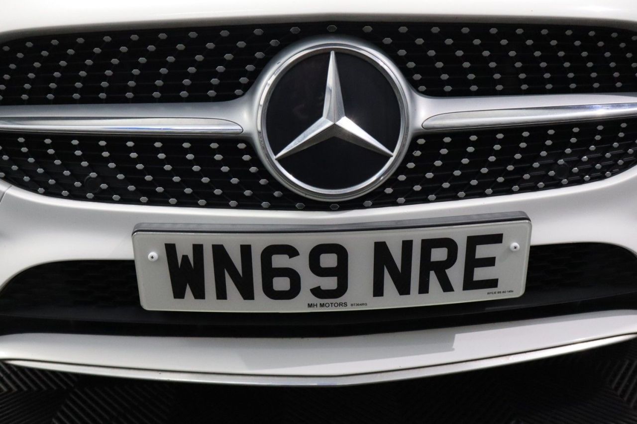 2019 MERCEDES A CLASS 1.5 A180d AMG Line (Premium) Saloon 4dr Diesel 7G-DCT Euro 6 (s/s) (116 ps) - vehicle photo 19 for sale on PureCar