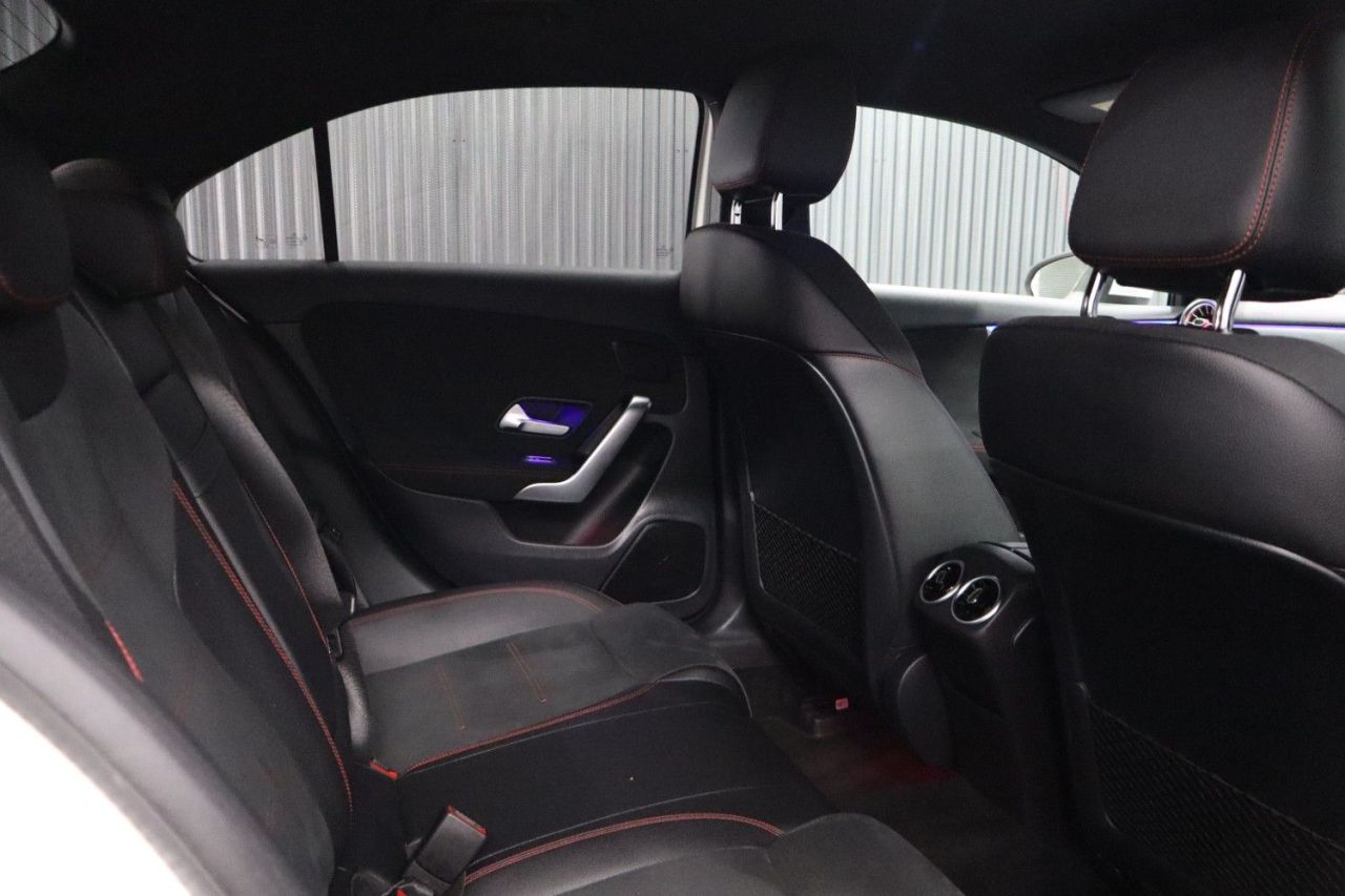 2019 MERCEDES A CLASS 1.5 A180d AMG Line (Premium) Saloon 4dr Diesel 7G-DCT Euro 6 (s/s) (116 ps) - vehicle photo 29 for sale on PureCar