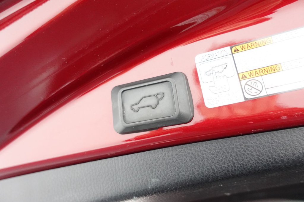 2018 Toyota RAV4 — image 30