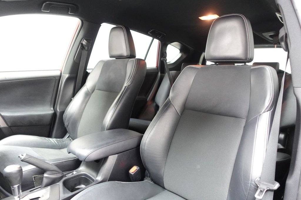 2018 Toyota RAV4 — image 10