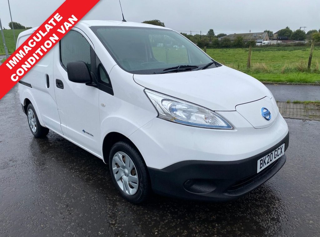 2020 NISSAN NV200