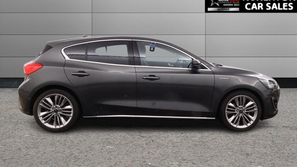 2020 Ford Focus — image 3