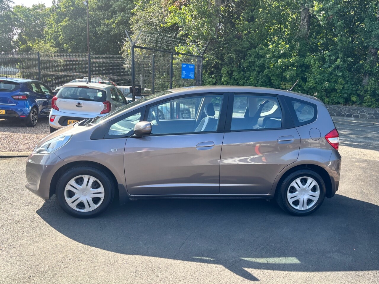 2015 HONDA JAZZ 1.2 i-VTEC SE Hatchback 5dr Petrol Manual Euro 5 (s/s) (90 ps) - vehicle photo 4 for sale on PureCar
