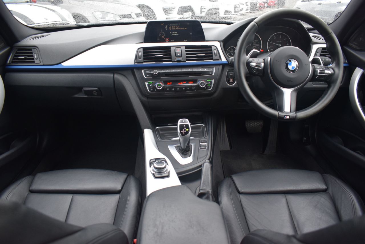 2014 BMW 3 SERIES 2.0 320d M Sport Touring 5dr Diesel Auto Euro 5 (s/s) (184 ps) **Full BMW S - vehicle photo 17 for sale on PureCar